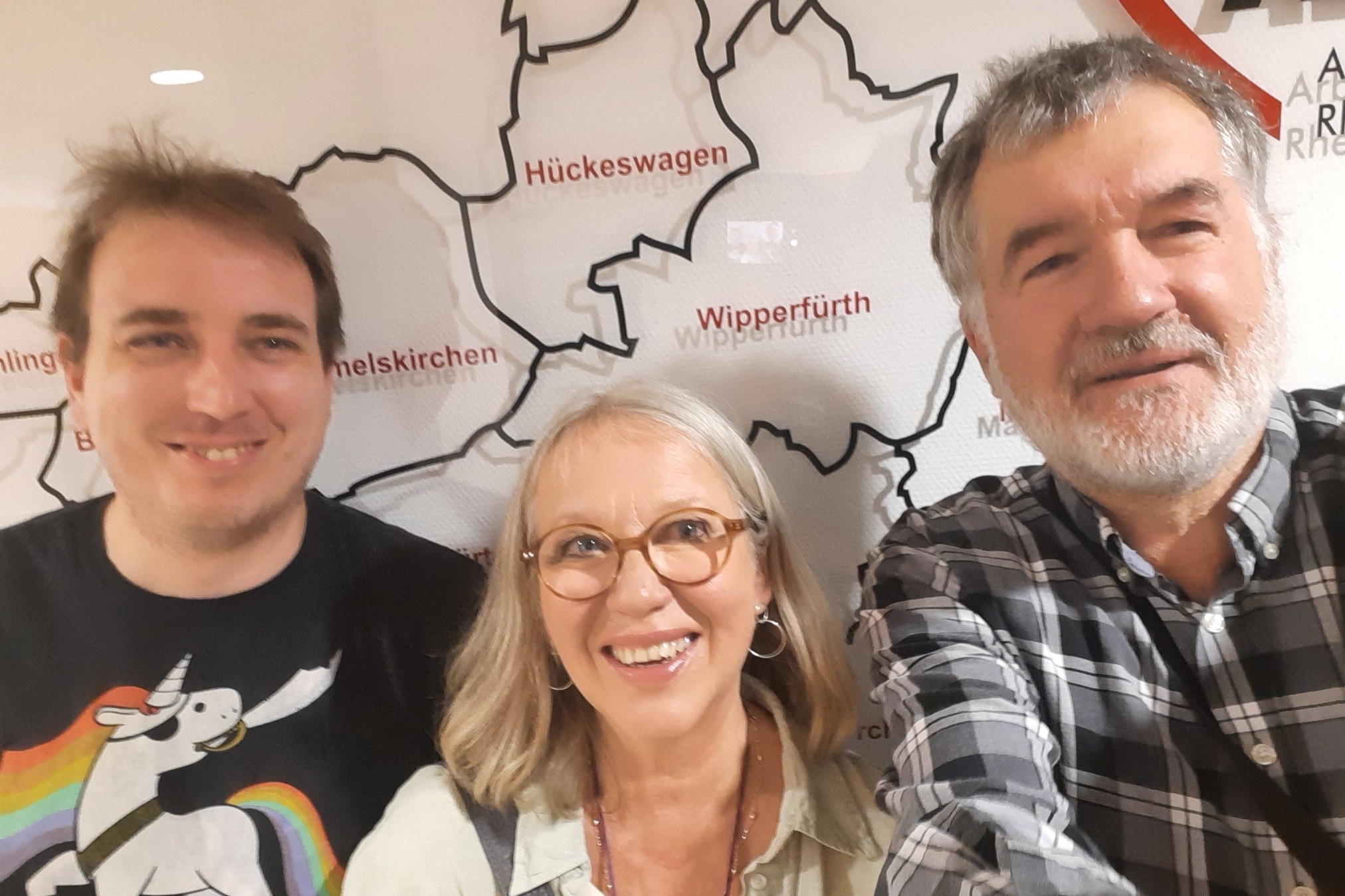 2025 05 28_Veranstaltung Hausarztversorgung_Foto mit Daniel Lange_Petra Ueberholz_Frank Marmor_3zu2 Hausarztversorgung in Oberberg